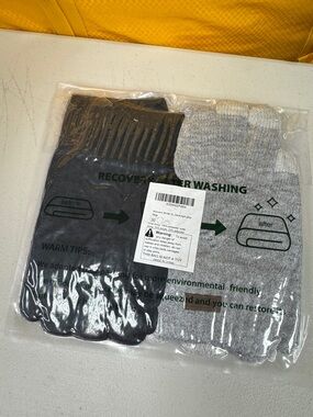 2 Pack Cotton Women’s Winter Gloves - Black & Light Gray one size both are new